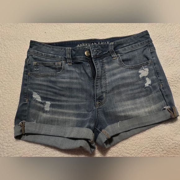 Size 12 - American Eagle distressed jean shorts - Picture 1 of 5